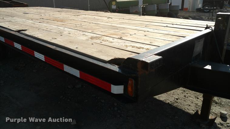 image for item BU9890 1992 Trail-Eze equipment trailer