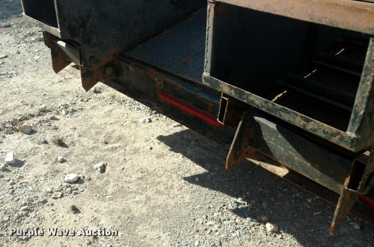 image for item BU9890 1992 Trail-Eze equipment trailer