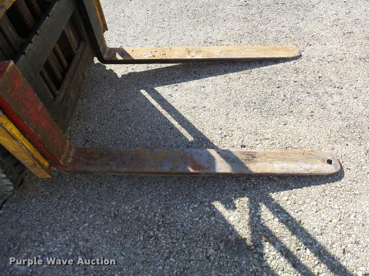 image for item CC9053 Hyster forklift