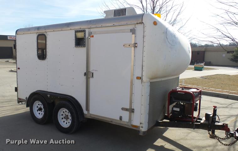 image for item CC9055 1992 Wells Cargo enclosed cargo trailer