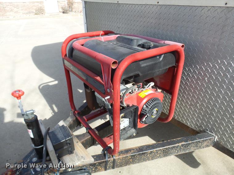 image for item CC9055 1992 Wells Cargo enclosed cargo trailer