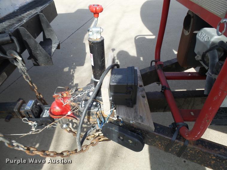 image for item CC9055 1992 Wells Cargo enclosed cargo trailer