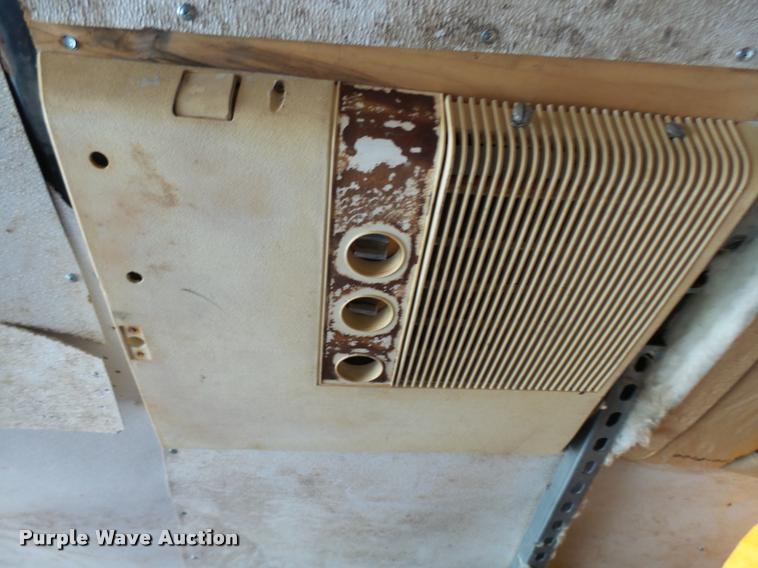 image for item CC9055 1992 Wells Cargo enclosed cargo trailer