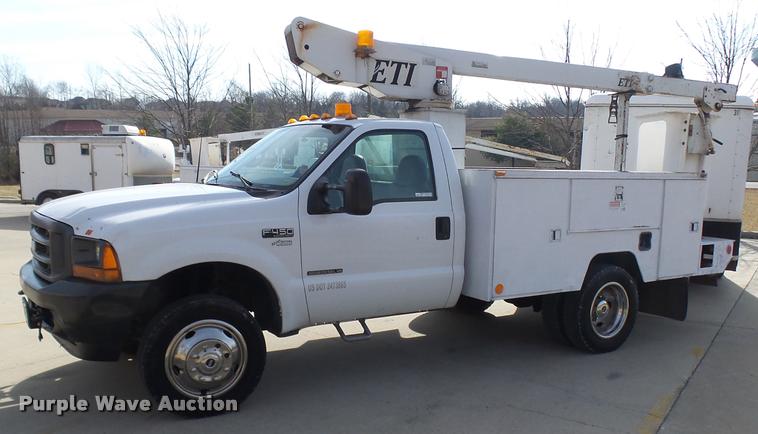 image for item CC9058 2001 Ford F450 Super Duty XL bucket truck