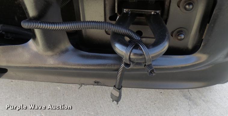 image for item CC9058 2001 Ford F450 Super Duty XL bucket truck