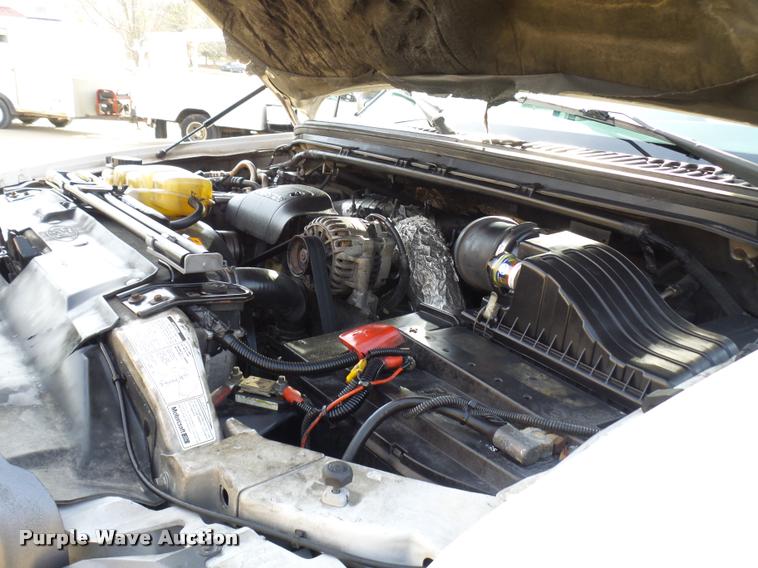 image for item CC9058 2001 Ford F450 Super Duty XL bucket truck