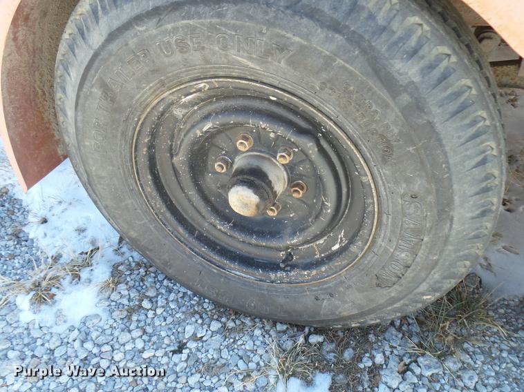 image for item DA5208 1994 Shop built utility trailer