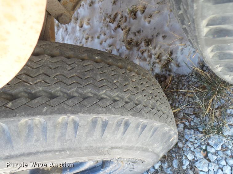 image for item DA5208 1994 Shop built utility trailer