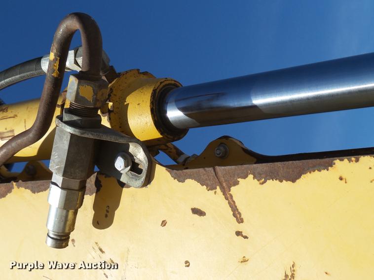 image for item DA5213 2001 John Deere 310G backhoe