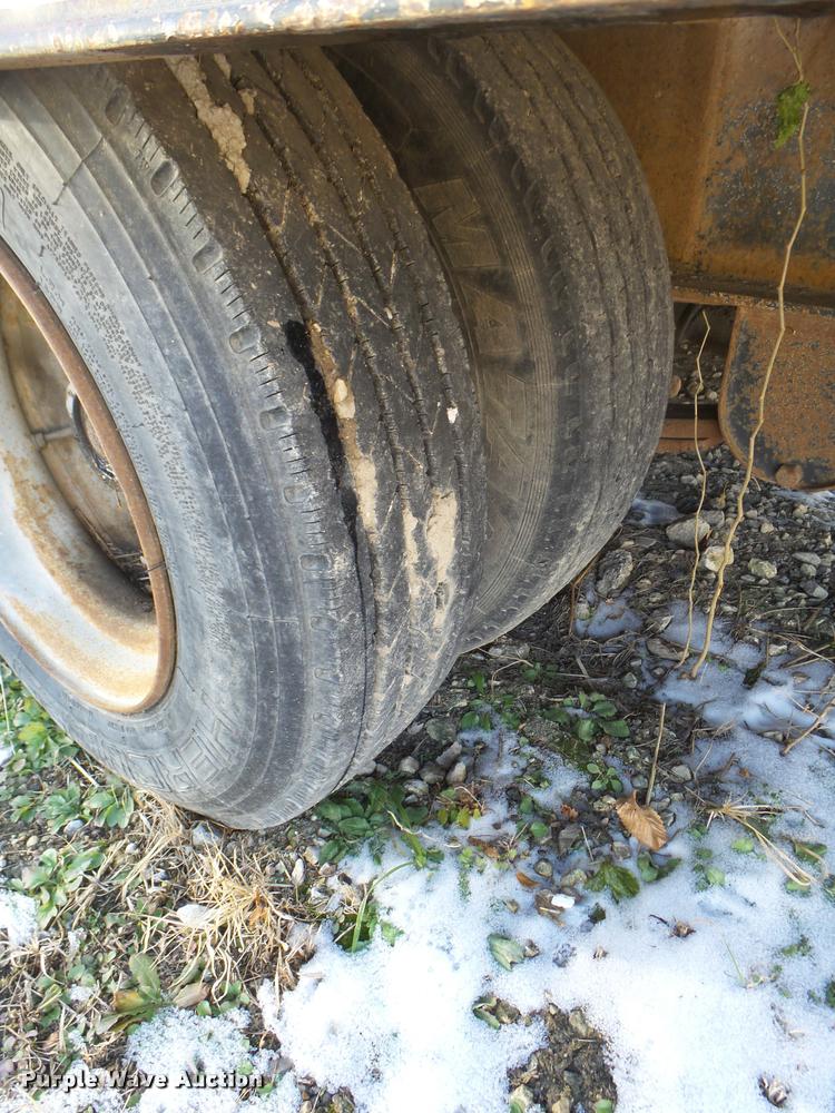 image for item DA5215 1999 Trail King TK401P-2600 equipment trailer