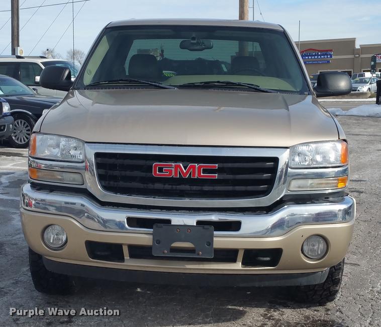 image for item DA5827 2006 GMC Sierra 1500 Crew Cab pickup truck