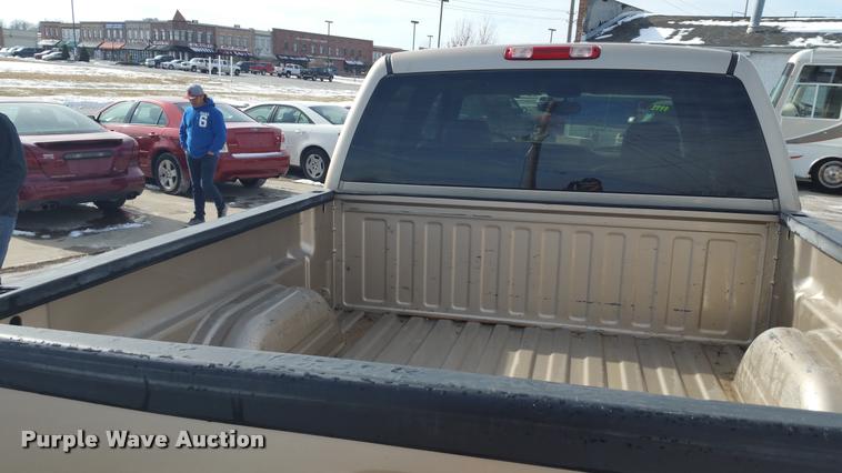 image for item DA5827 2006 GMC Sierra 1500 Crew Cab pickup truck