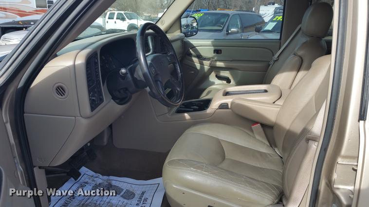 image for item DA5827 2006 GMC Sierra 1500 Crew Cab pickup truck