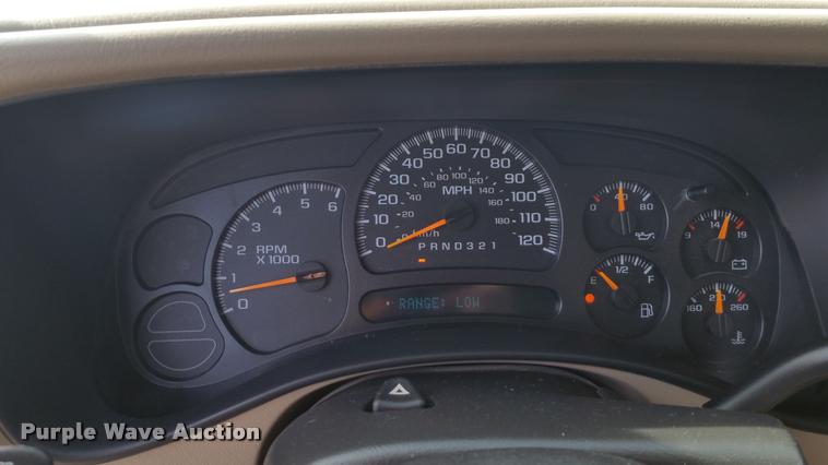 image for item DA5827 2006 GMC Sierra 1500 Crew Cab pickup truck