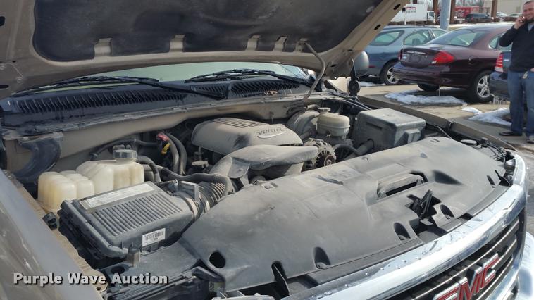 image for item DA5827 2006 GMC Sierra 1500 Crew Cab pickup truck