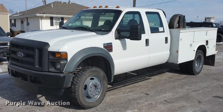image for item DA5828 2008 Ford F550 Crew Cab utility truck
