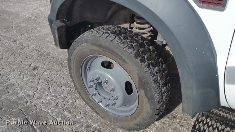 image for item DA5828 2008 Ford F550 Crew Cab utility truck