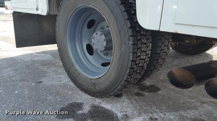 image for item DA5828 2008 Ford F550 Crew Cab utility truck