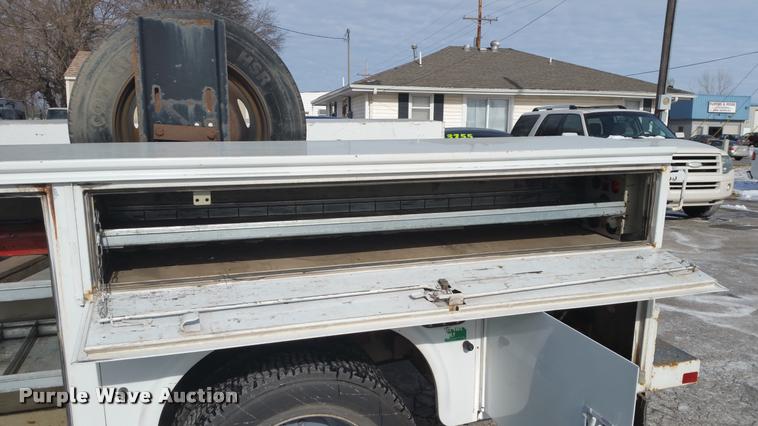 image for item DA5828 2008 Ford F550 Crew Cab utility truck