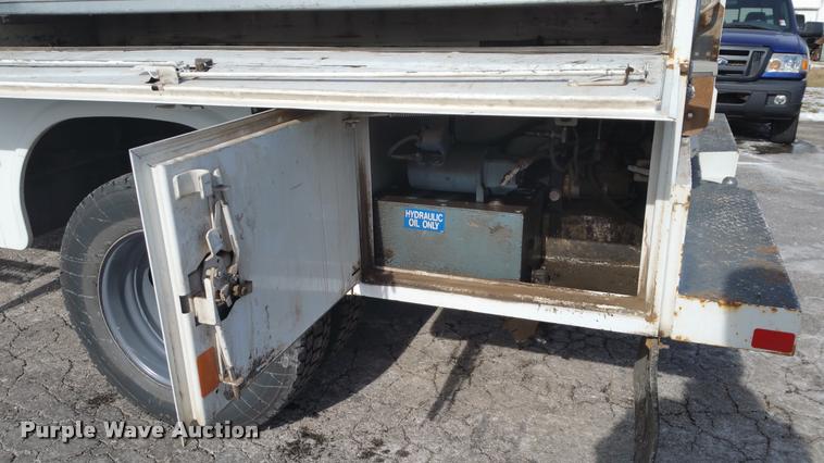 image for item DA5828 2008 Ford F550 Crew Cab utility truck