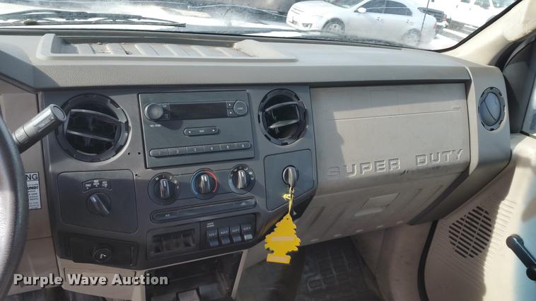 image for item DA5828 2008 Ford F550 Crew Cab utility truck