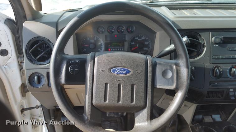 image for item DA5828 2008 Ford F550 Crew Cab utility truck