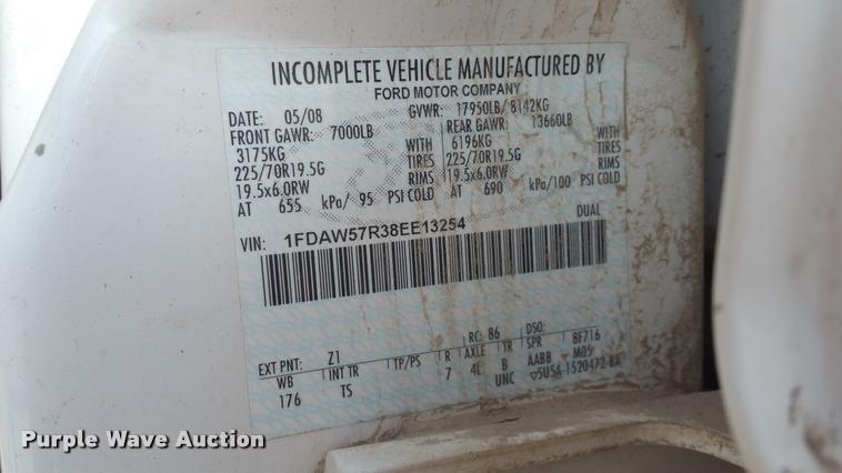 image for item DA5828 2008 Ford F550 Crew Cab utility truck