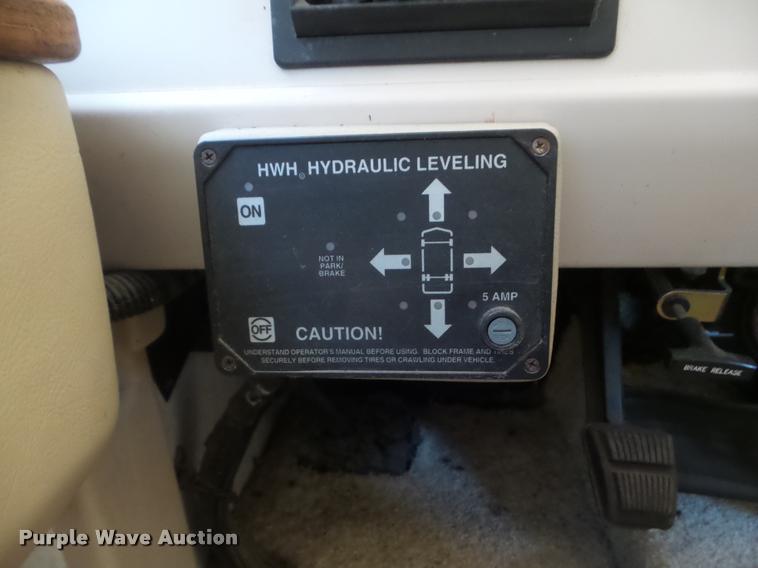 image for item DA7501 2002 Winnebago Sightseer RV