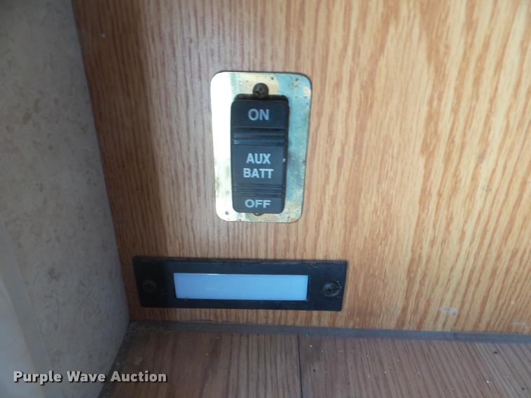 image for item DA7501 2002 Winnebago Sightseer RV