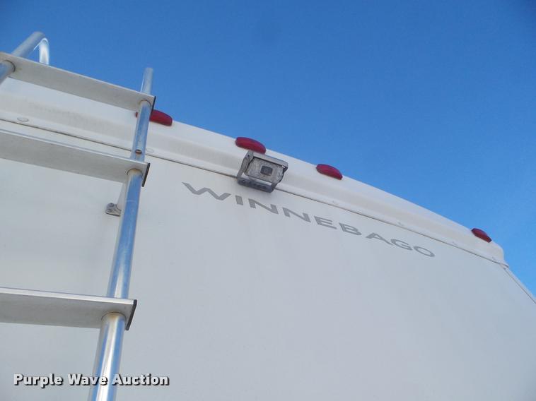 image for item DA7501 2002 Winnebago Sightseer RV