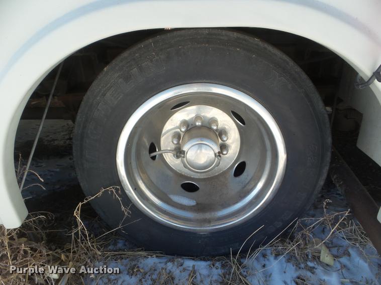 image for item DA7501 2002 Winnebago Sightseer RV