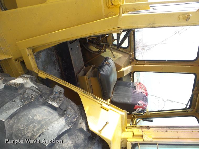 image for item DA7502 Massey-Ferguson MF300A backhoe