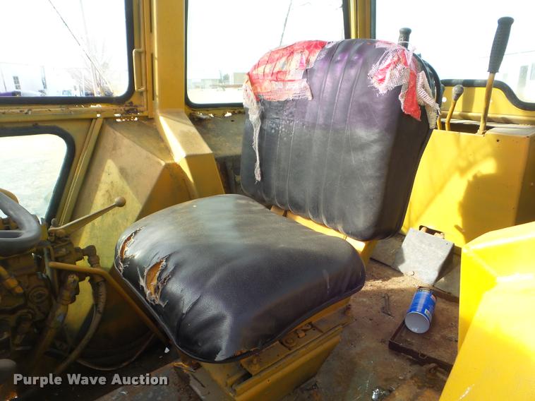 image for item DA7502 Massey-Ferguson MF300A backhoe