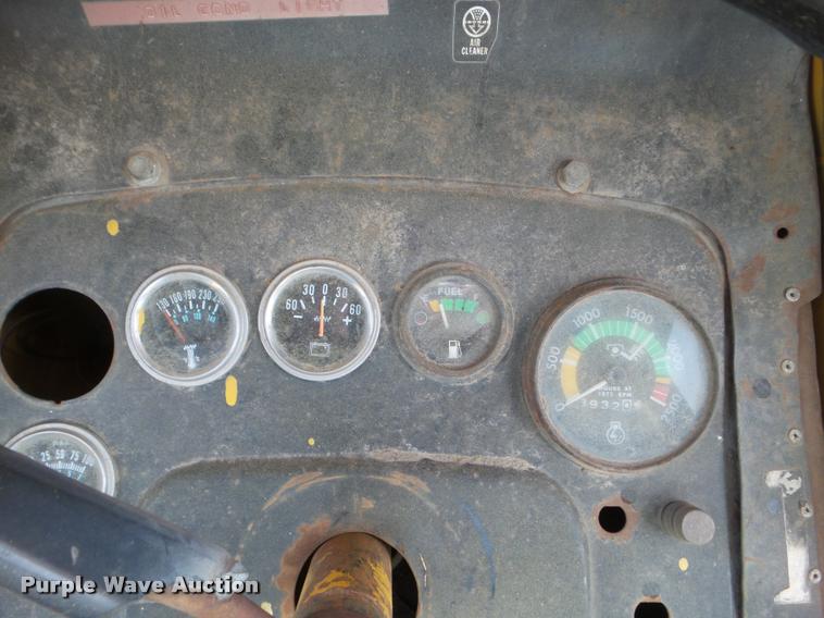 image for item DA7502 Massey-Ferguson MF300A backhoe