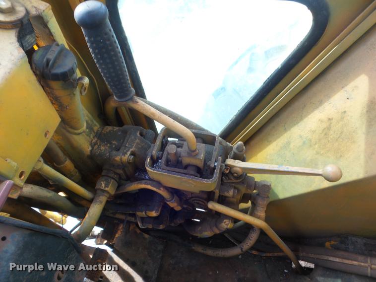 image for item DA7502 Massey-Ferguson MF300A backhoe