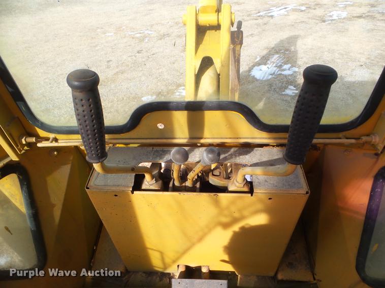 image for item DA7502 Massey-Ferguson MF300A backhoe