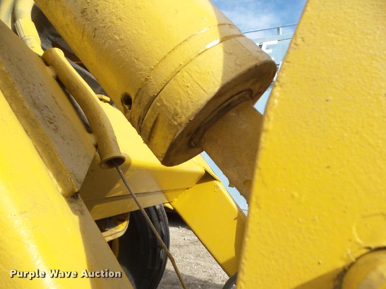 image for item DA7502 Massey-Ferguson MF300A backhoe