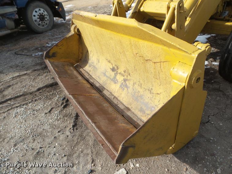 image for item DA7502 Massey-Ferguson MF300A backhoe