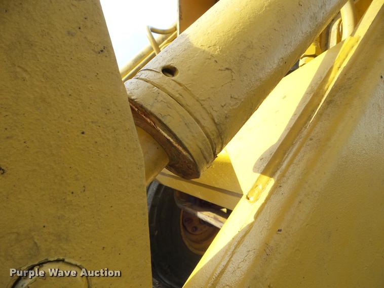 image for item DA7502 Massey-Ferguson MF300A backhoe