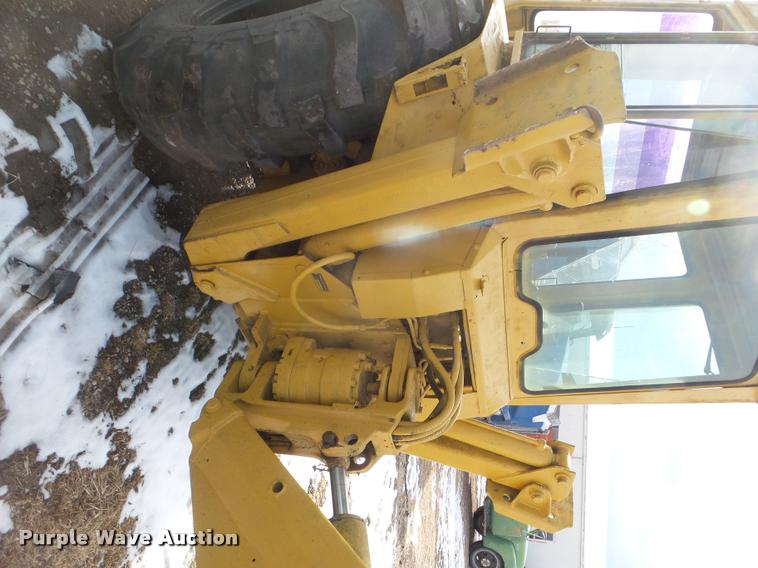 image for item DA7502 Massey-Ferguson MF300A backhoe