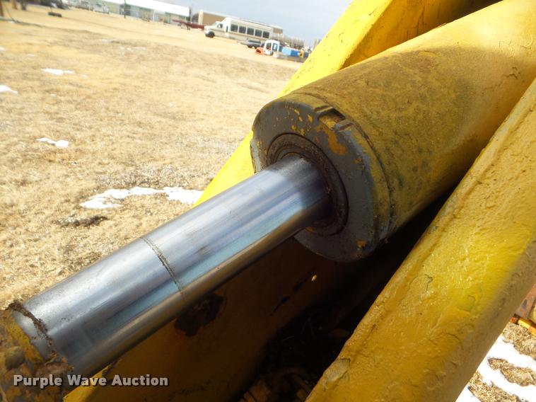 image for item DA7502 Massey-Ferguson MF300A backhoe