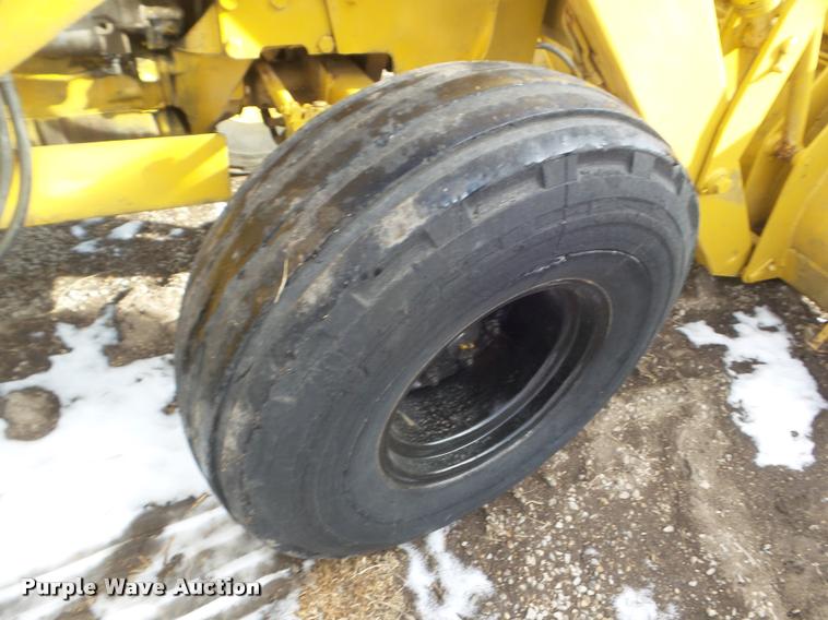 image for item DA7502 Massey-Ferguson MF300A backhoe