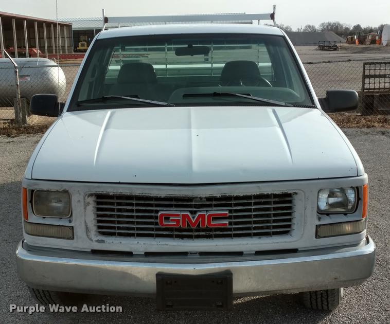 image for item DB0818 1996 GMC Sierra 1500 pickup truck