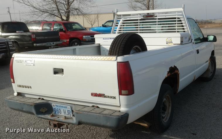 image for item DB0818 1996 GMC Sierra 1500 pickup truck