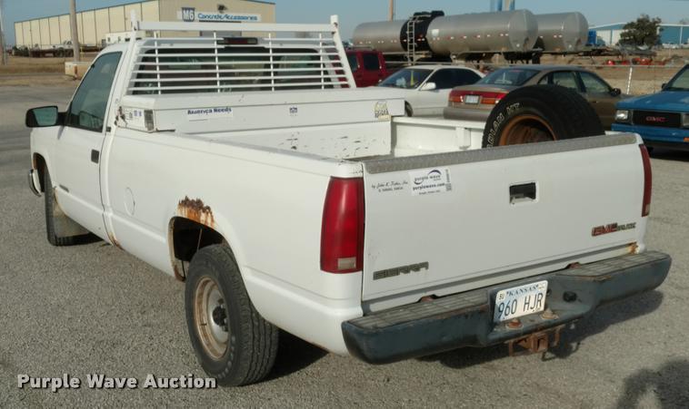 image for item DB0818 1996 GMC Sierra 1500 pickup truck
