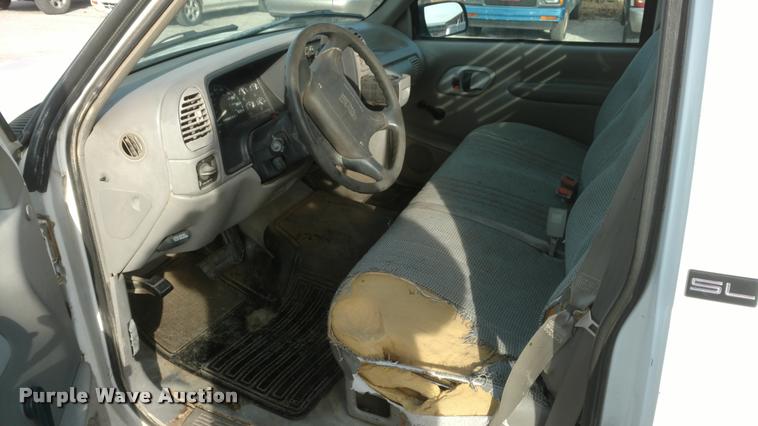 image for item DB0818 1996 GMC Sierra 1500 pickup truck