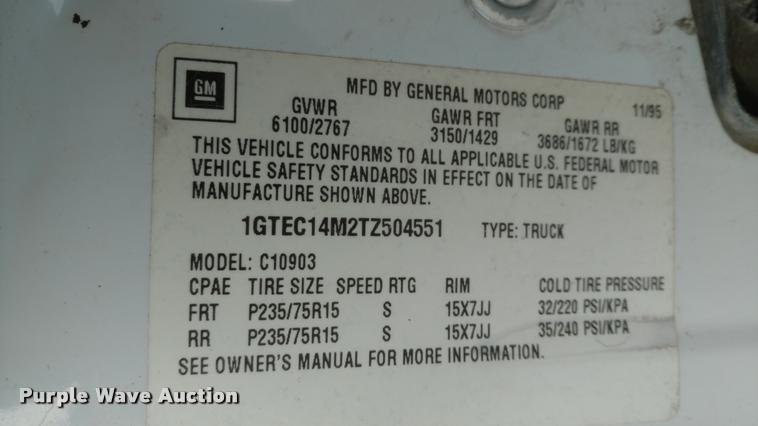 image for item DB0818 1996 GMC Sierra 1500 pickup truck