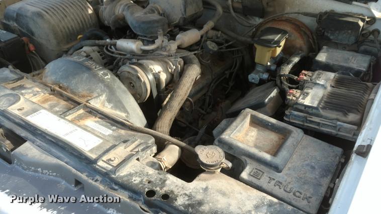 image for item DB0818 1996 GMC Sierra 1500 pickup truck