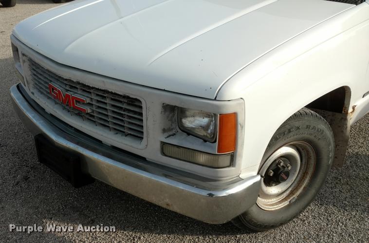 image for item DB0818 1996 GMC Sierra 1500 pickup truck