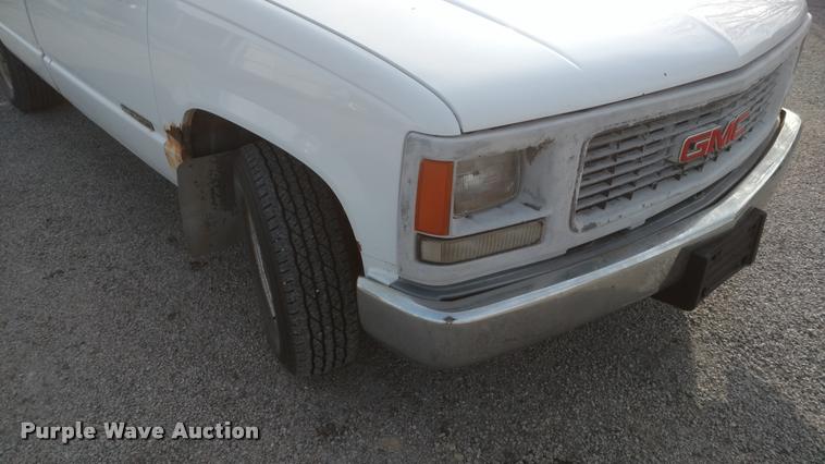 image for item DB0818 1996 GMC Sierra 1500 pickup truck
